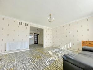 Pyefleet Close- click for photo gallery